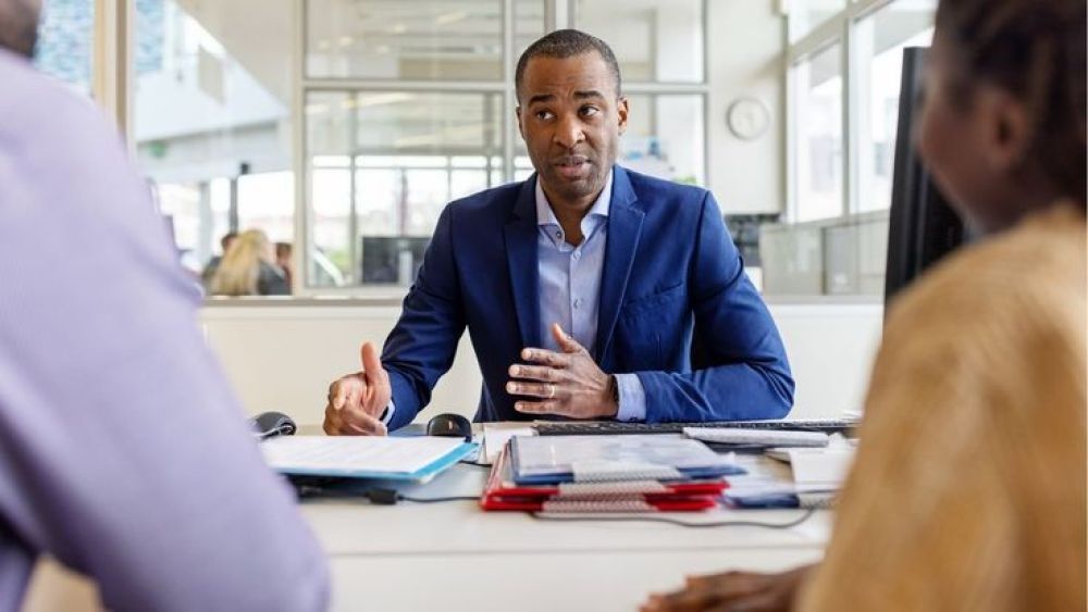 10 Convincing Lines to Help Sell a Property as an Agent