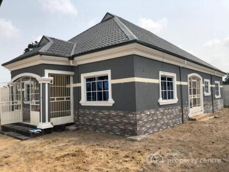 Bungalow vs. Duplex: Which is Right for You?